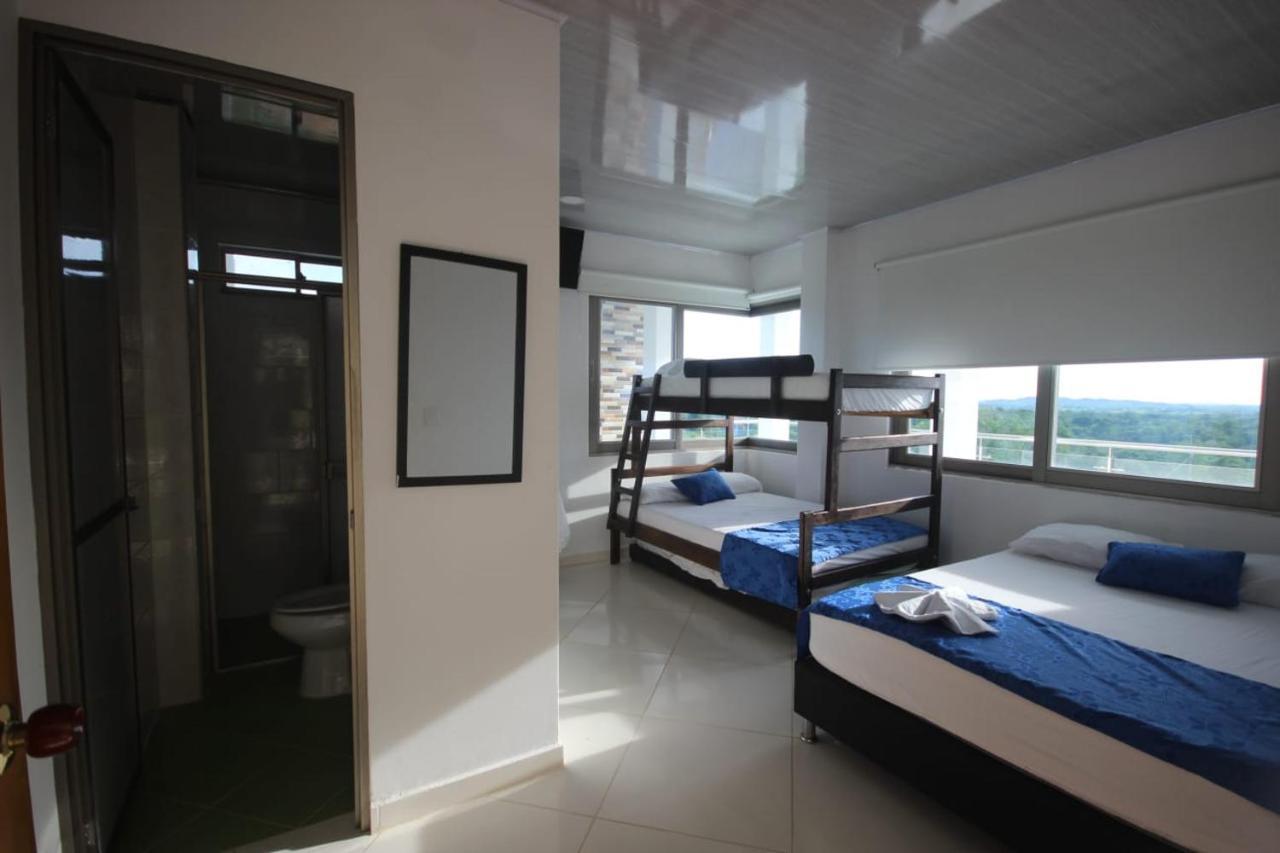 Mirador Dubai Hotel ซาน อันแตโร ภายนอก รูปภาพ